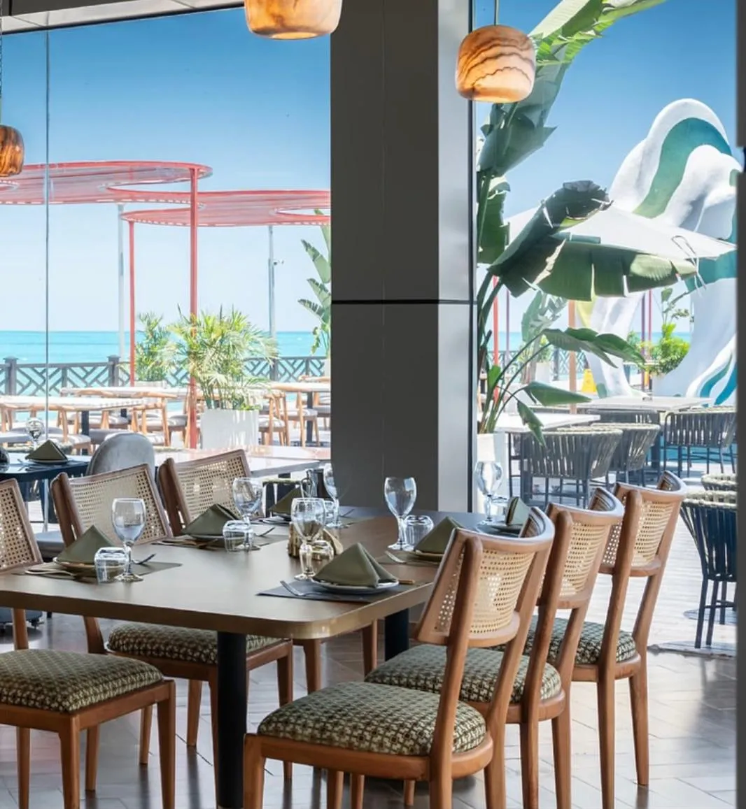 Donna De La Mer — Seafood House — photo 18