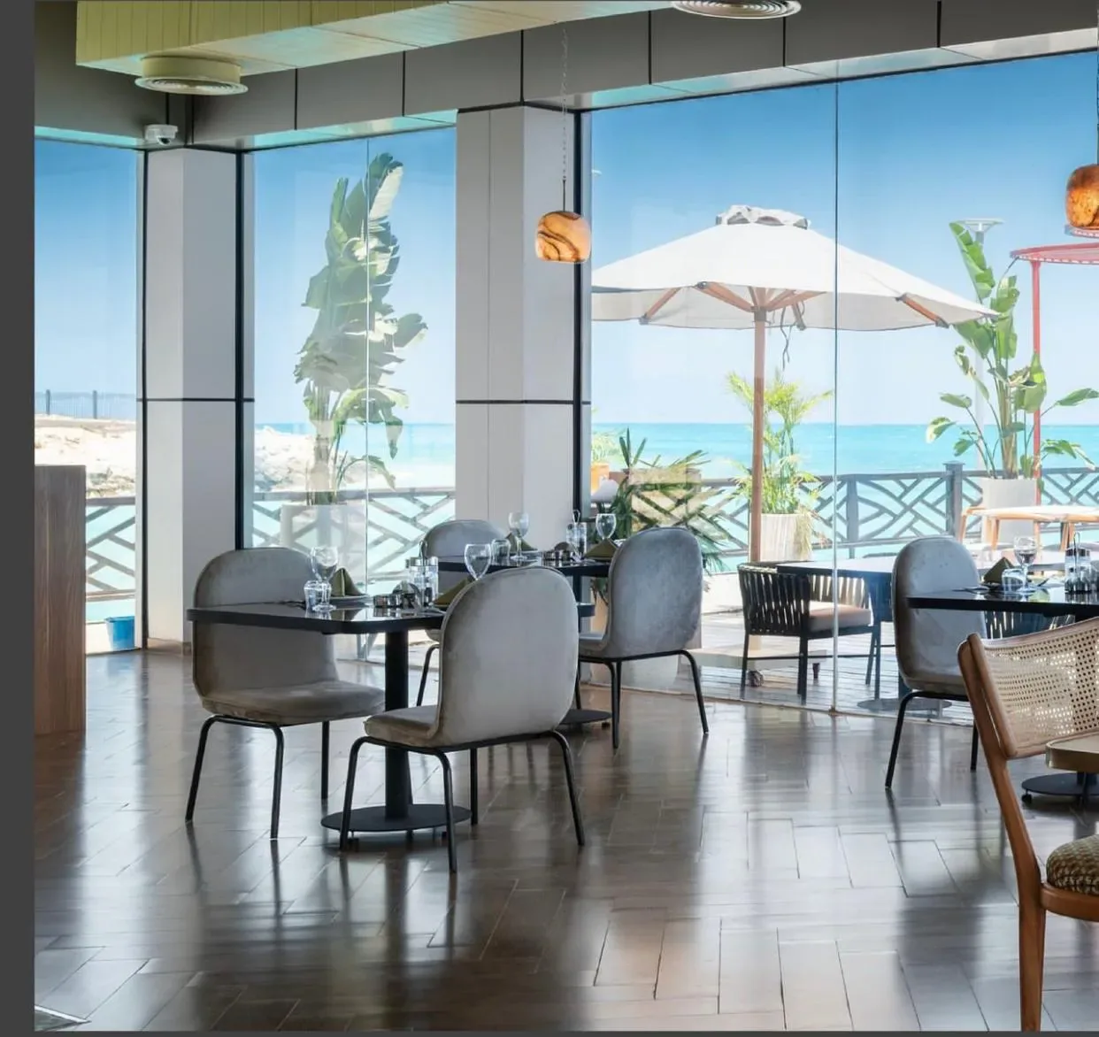Donna De La Mer — Seafood House — photo 2