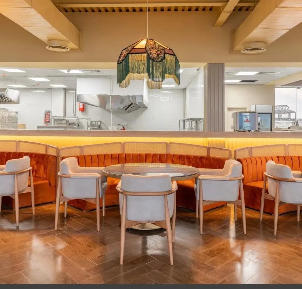 Donna De La Mer — Seafood House — photo 24