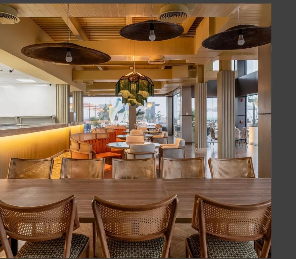 Donna De La Mer — Seafood House — photo 9