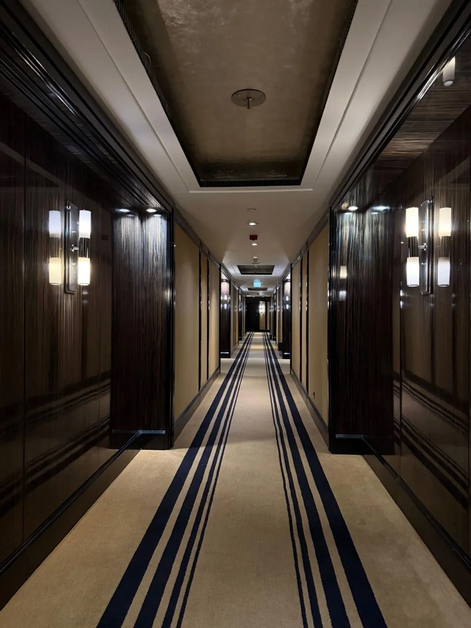 Fairmont interior fit-out and design project by Silverline Construction, photo 1
