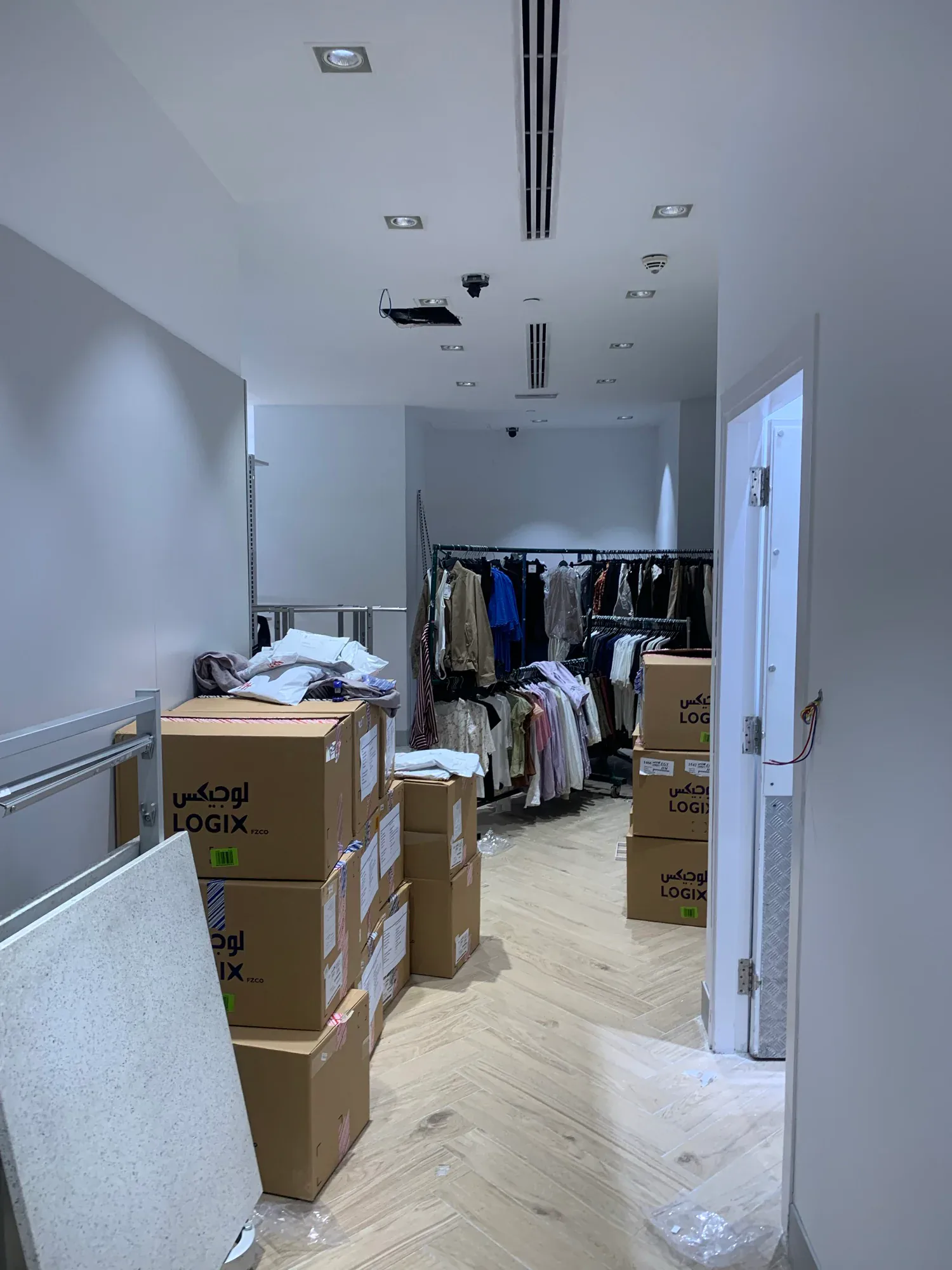 H&M — Retail Store — photo 25