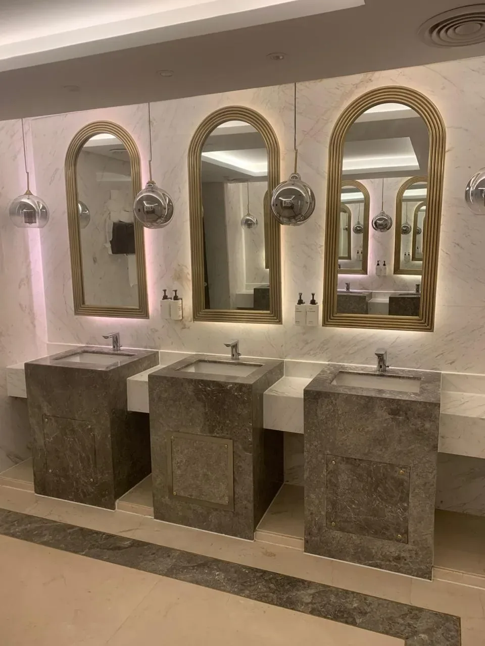 InterContinental — Marble Washrooms — photo 17