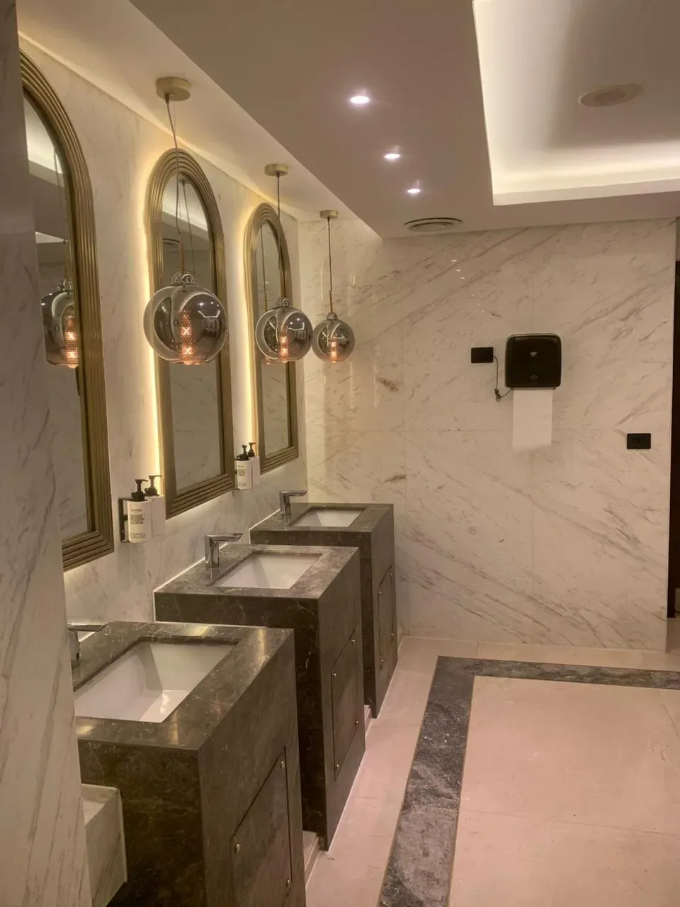 InterContinental — Marble Washrooms — photo 21
