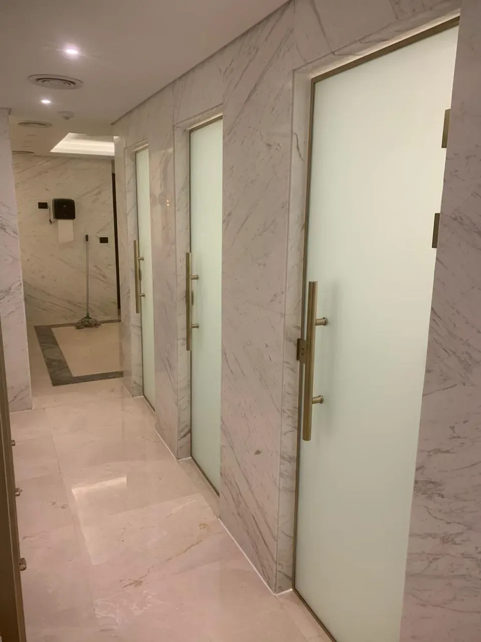InterContinental — Marble Washrooms — photo 23