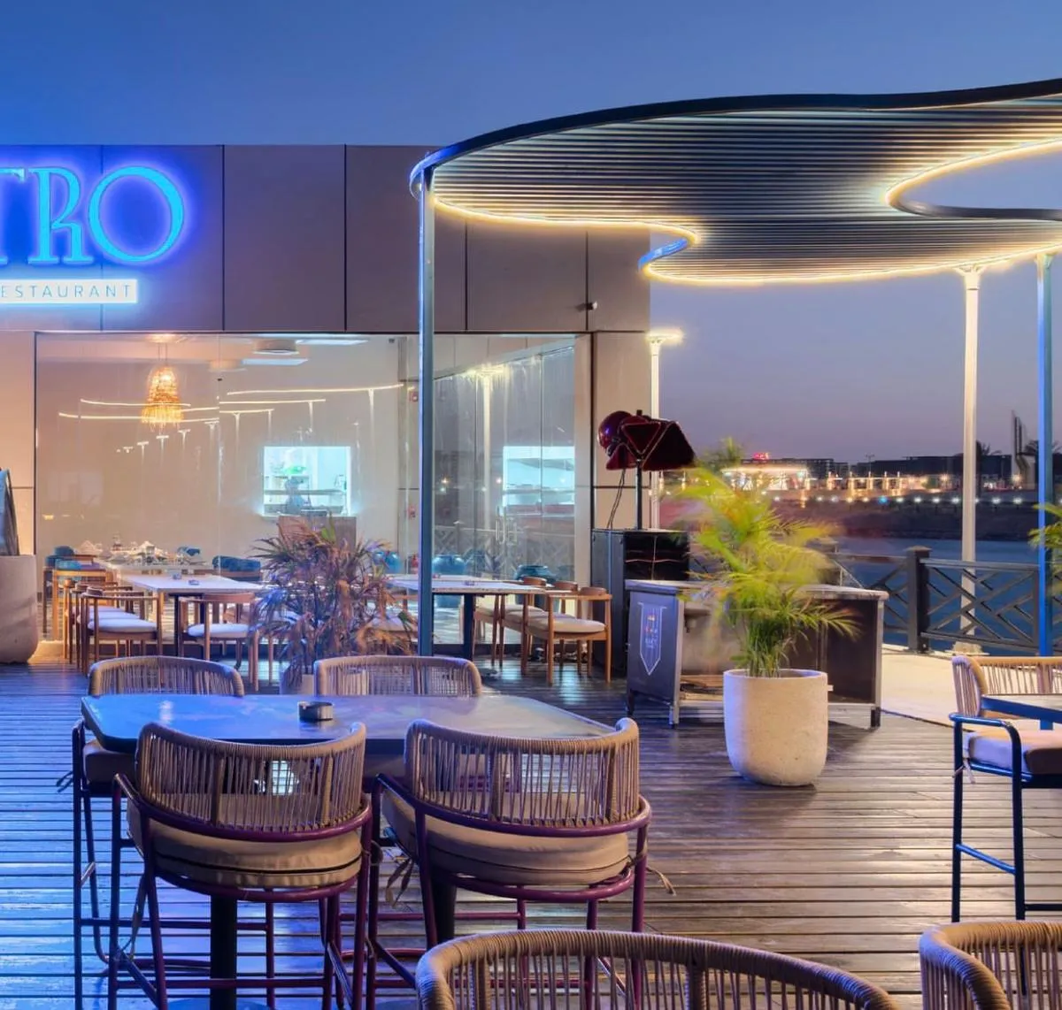Intro — Waterfront Restaurant — photo 19