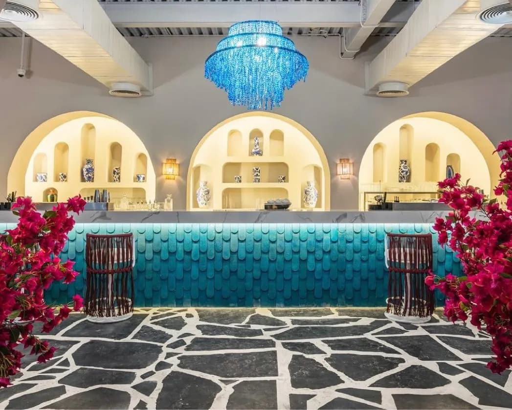Intro — Waterfront Restaurant — photo 2
