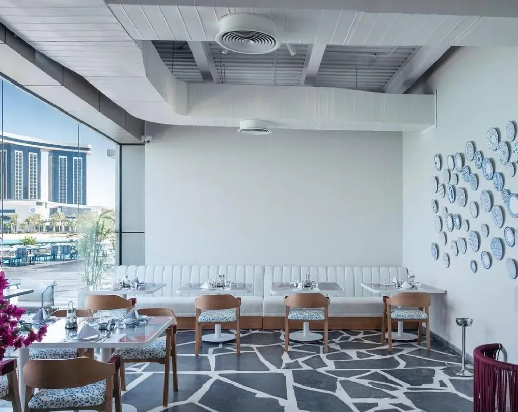 Intro — Waterfront Restaurant — photo 21