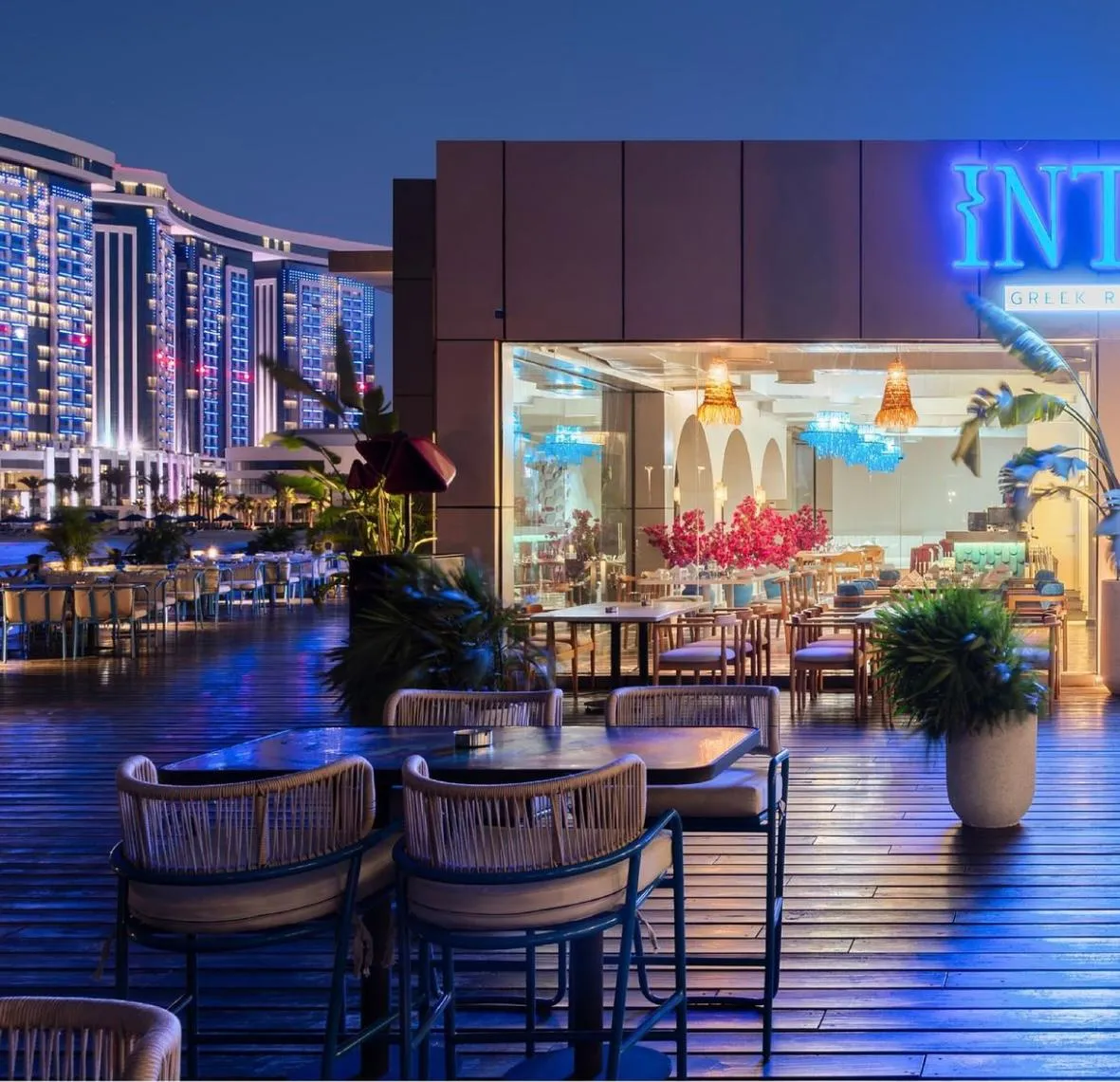 Intro — Waterfront Restaurant — photo 23