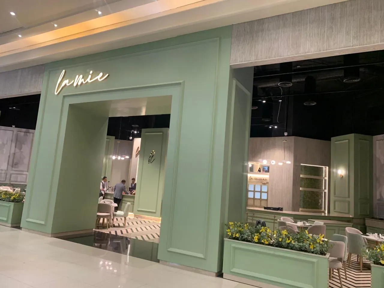 La Mie — Bakery & Café — photo 57