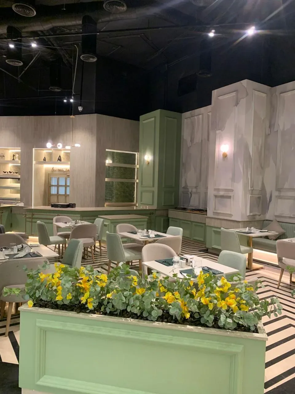 La Mie — Bakery & Café — photo 60