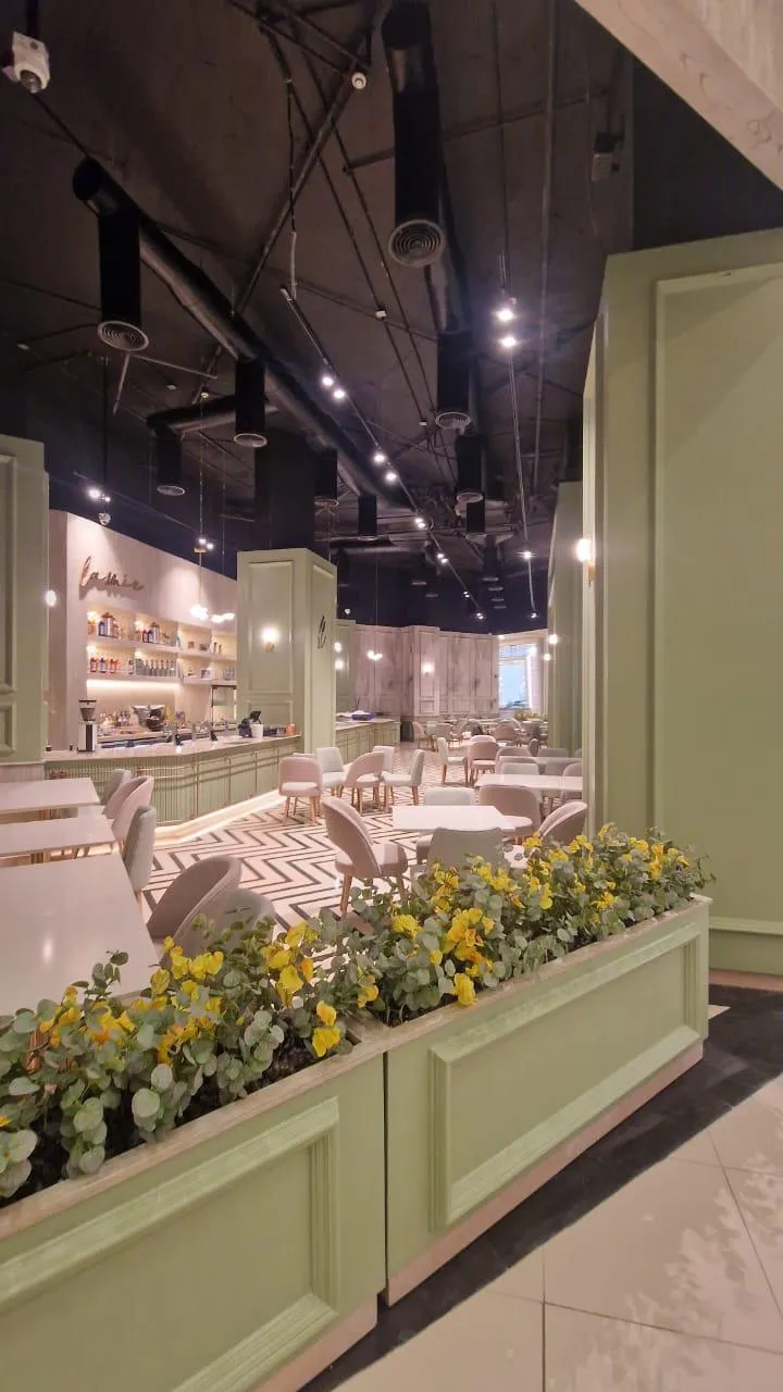 La Mie — Bakery & Café — photo 65