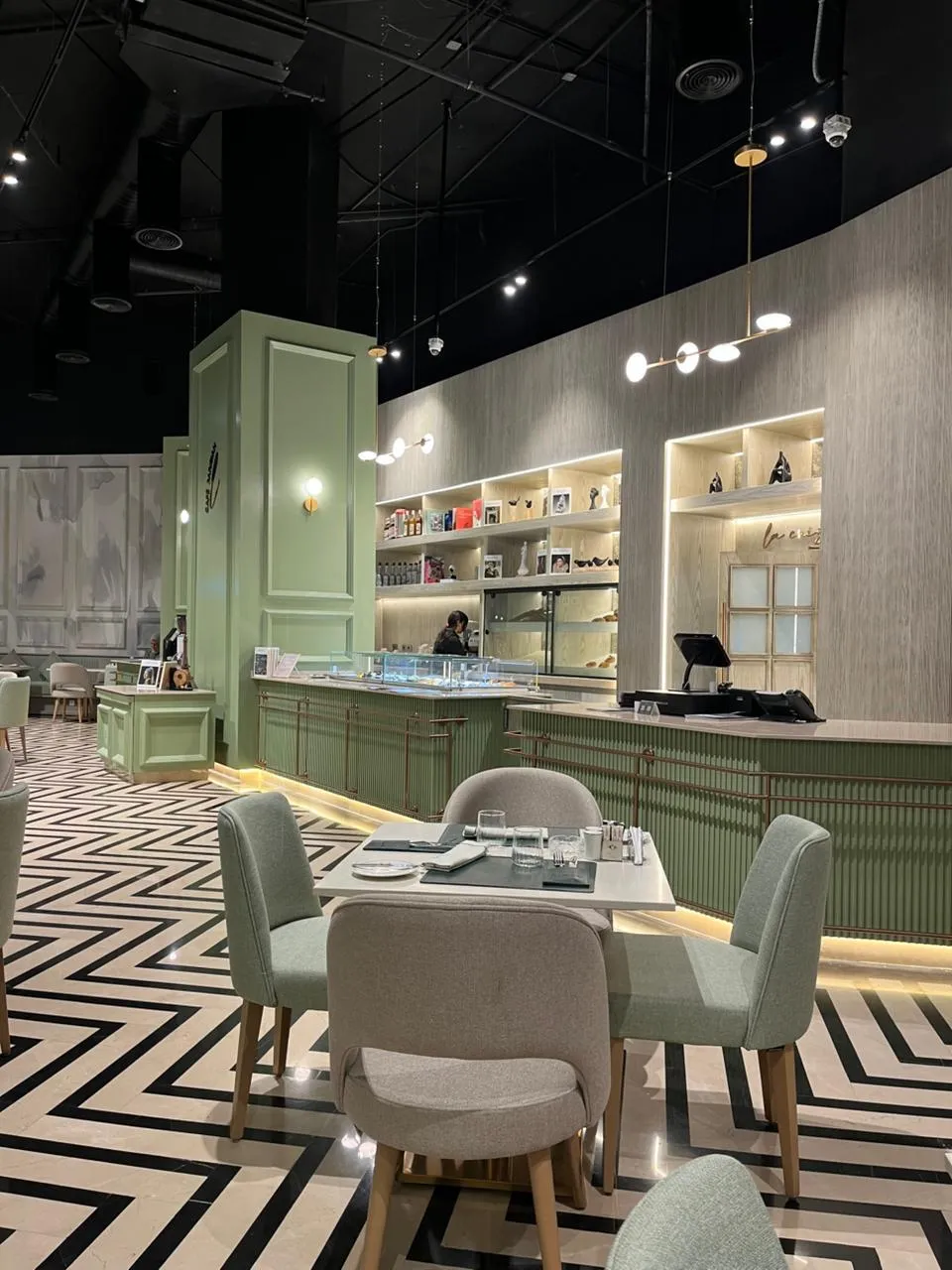 La Mie — Bakery & Café — photo 78