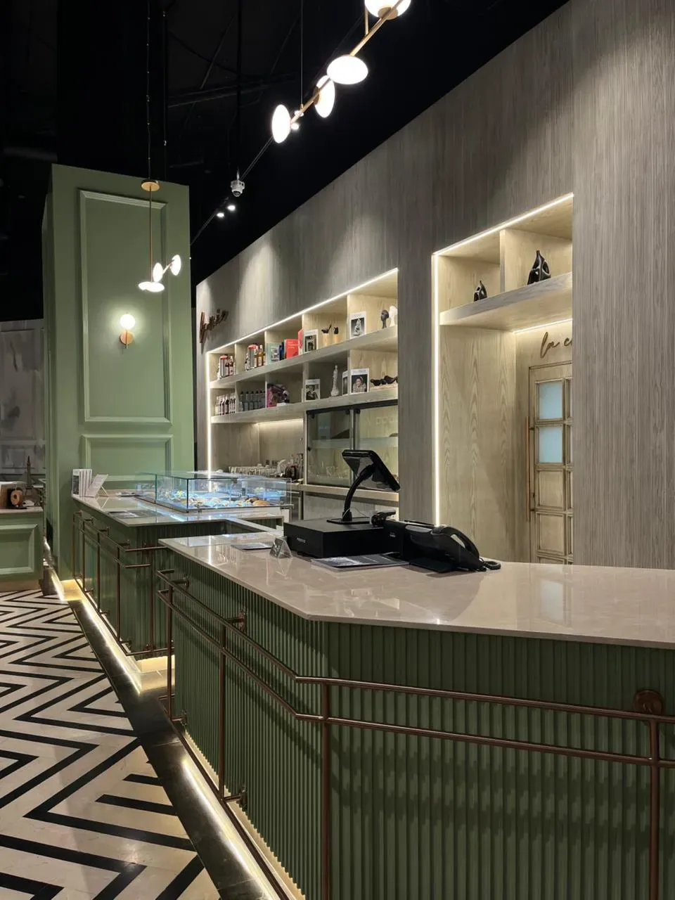La Mie — Bakery & Café — photo 79