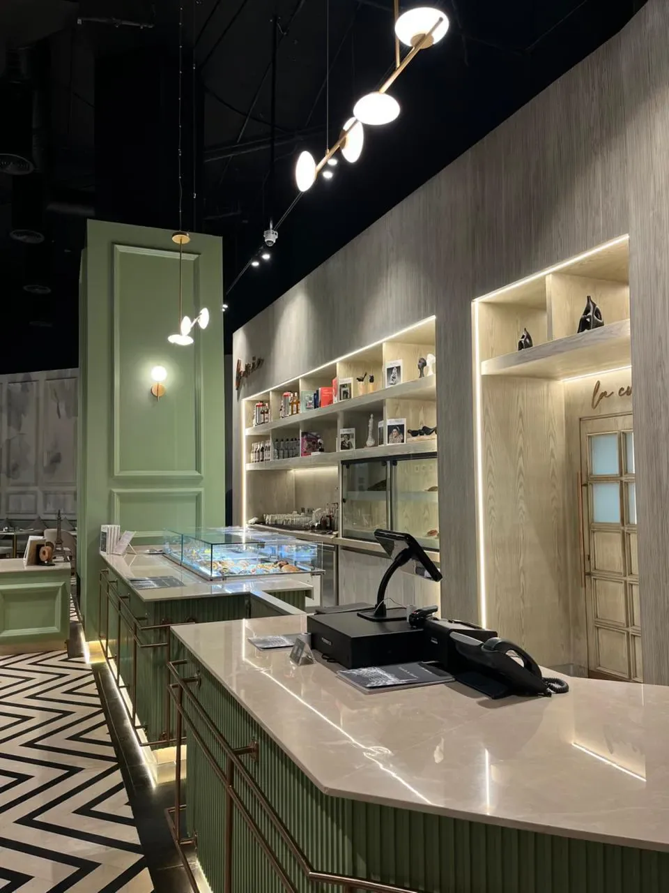 La Mie — Bakery & Café — photo 80