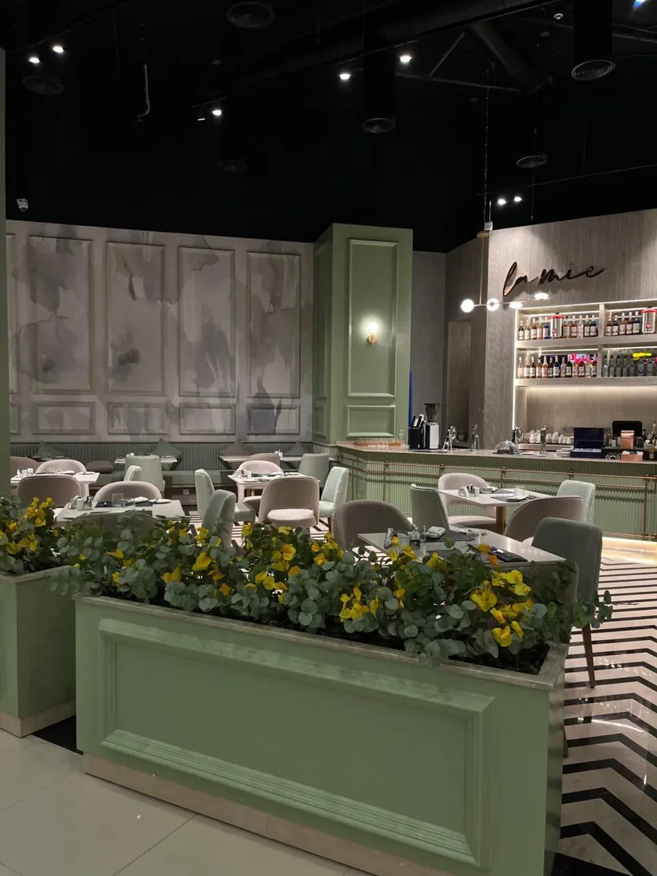 La Mie — Bakery & Café — photo 85